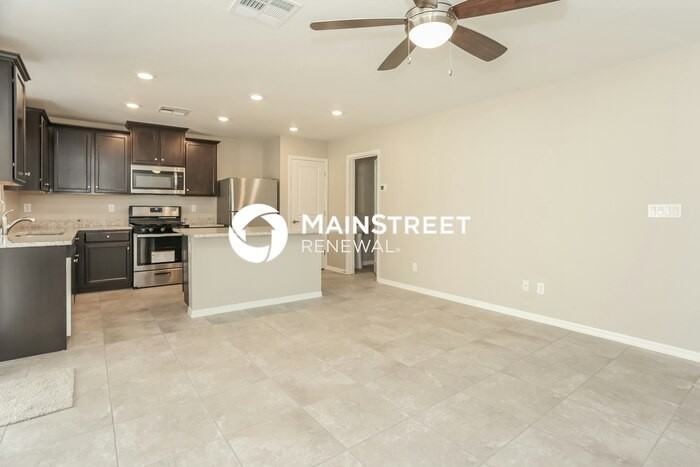 6420 Burlap Ct - Photo 5 of 17