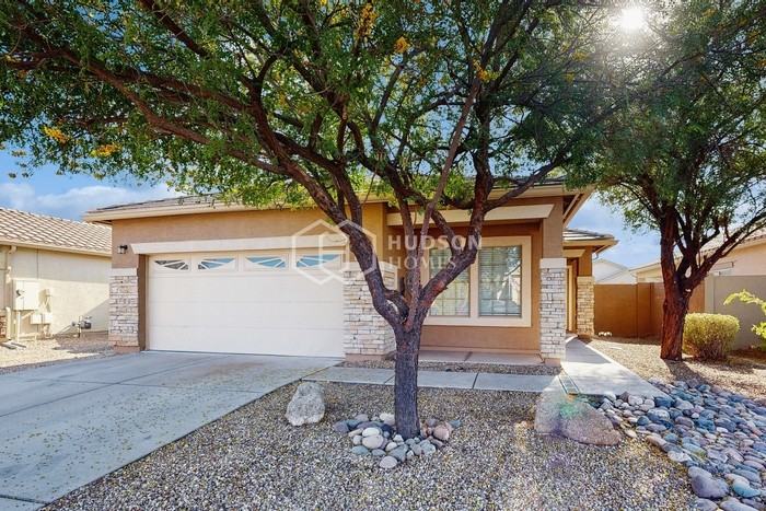 17735 W Marshall Ln - Photo 4 of 31