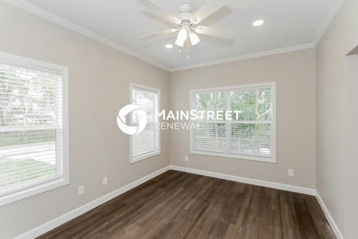 5214 Timberlan St - Photo 4 of 16