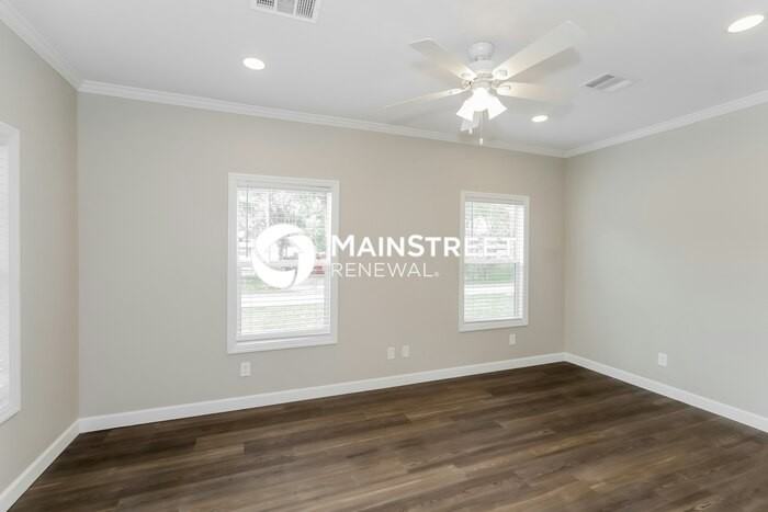 5214 Timberlan St - Photo 5 of 16