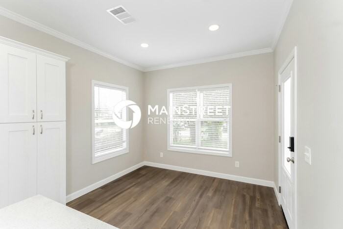 5214 Timberlan St - Photo 7 of 16