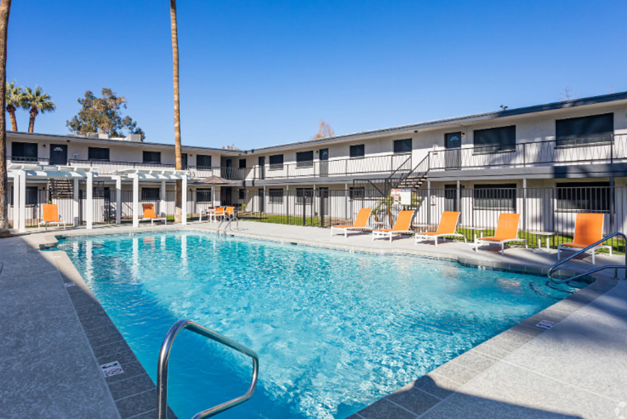 Sunrise on the Rail - Photo 3 of 10