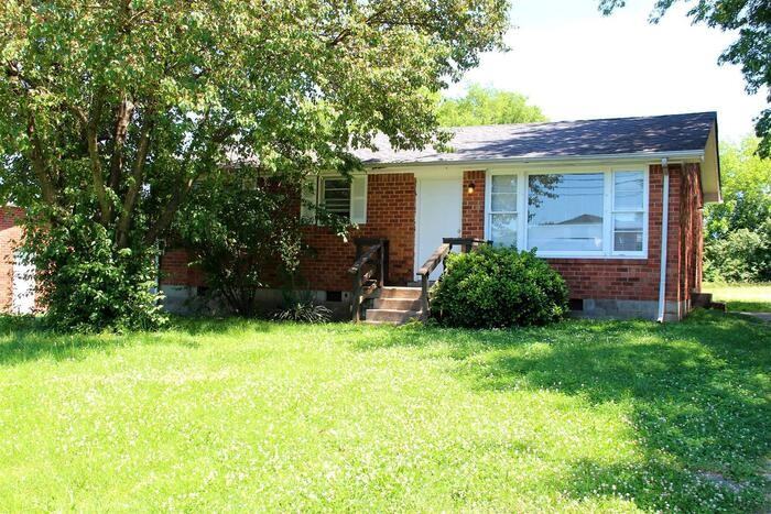 116 Glancy St - Photo 2 of 20