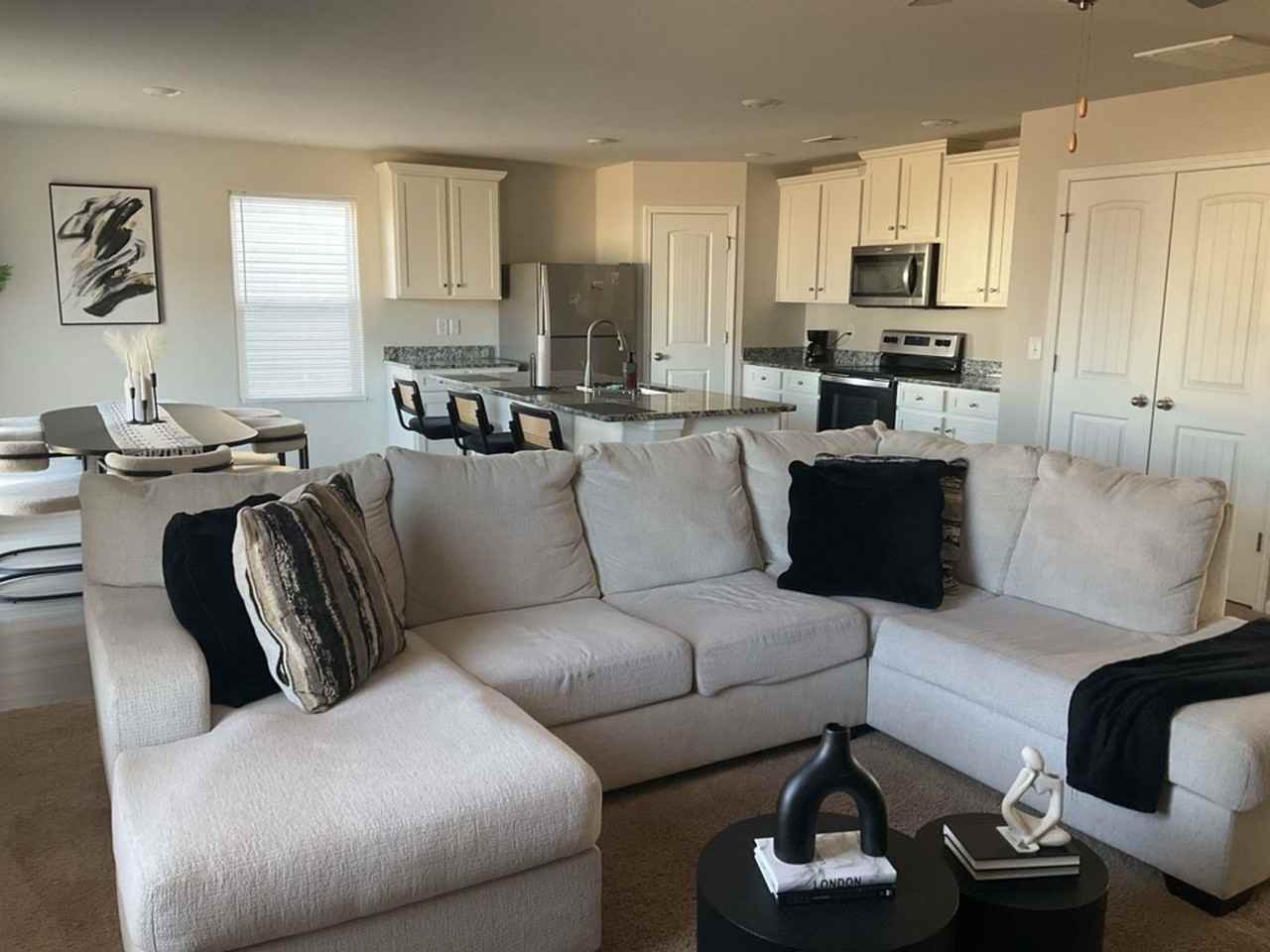 511 Morning Mist Rd - Photo 3 of 13