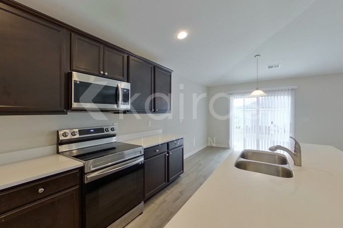 12 Carrollton Dr - Photo 7 of 20