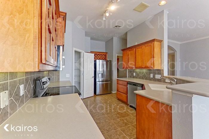 2324 Nw 161st Ter - Photo 6 of 21