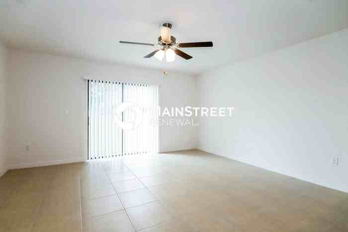 8615 Silverbell Loop - Photo 5 of 16