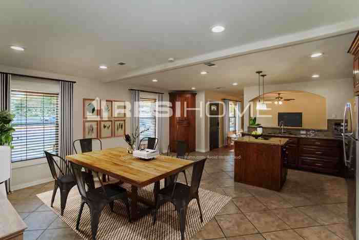 1608 Oaktree Dr - Photo 4 of 17