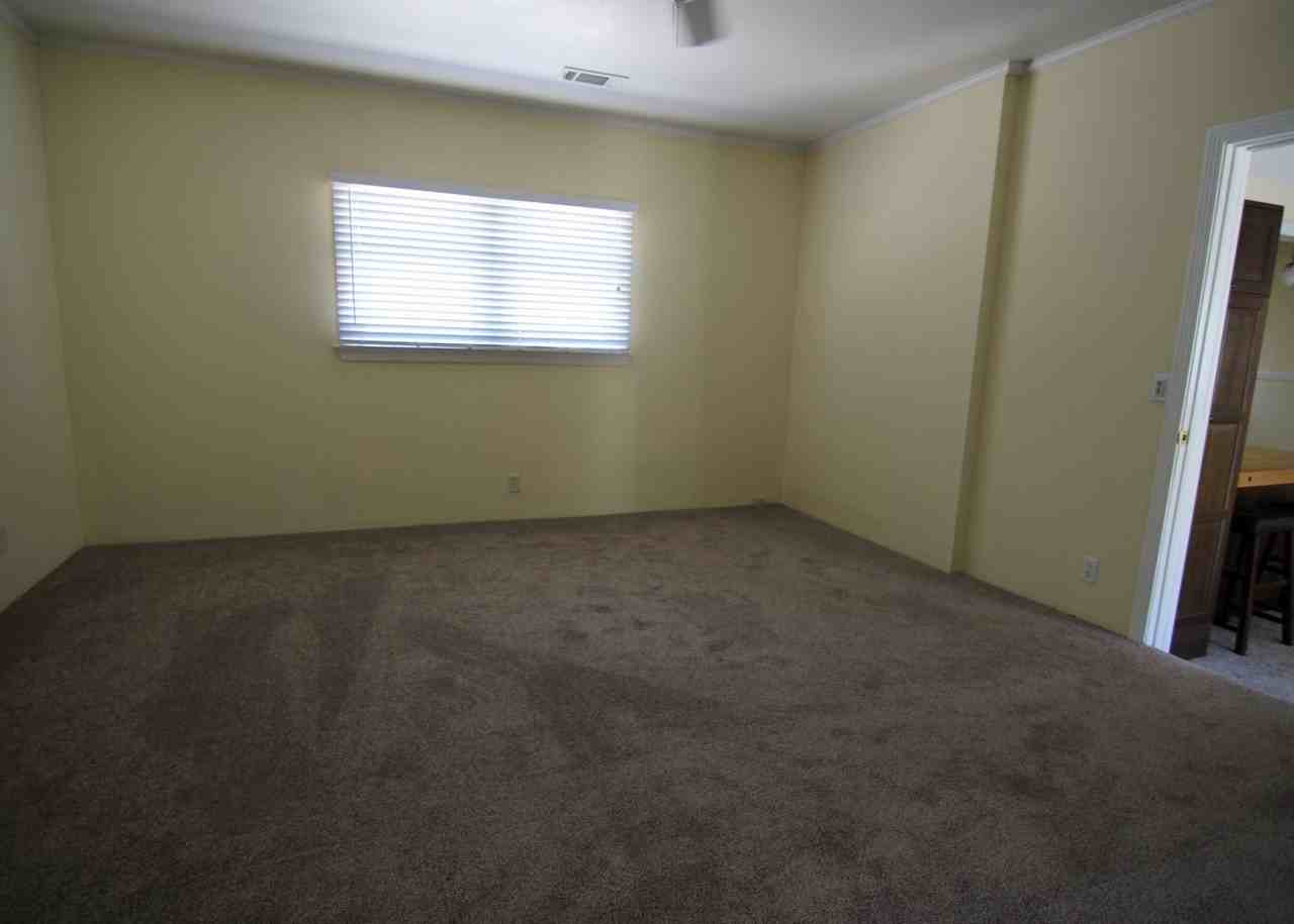 1620 Chestnut Street - Photo 6 of 8