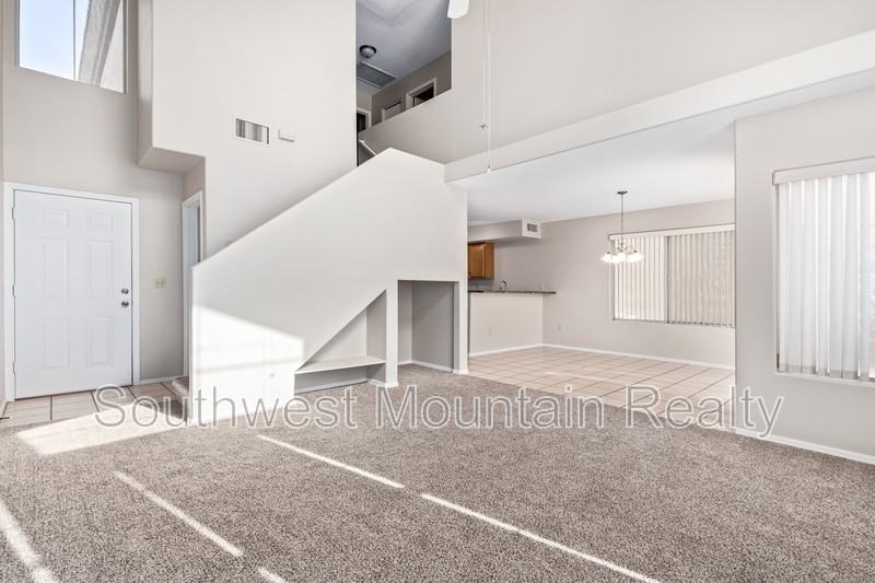 1083 W Sandy Banks - Photo 3 of 49