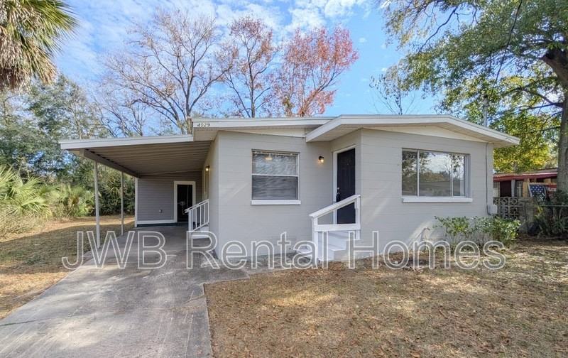 4029 Fairfax St - Photo 2 of 17