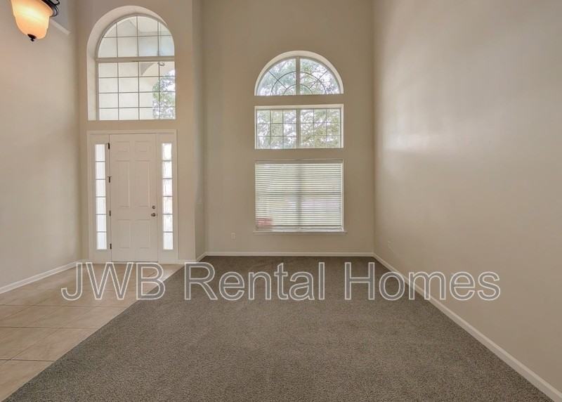 826 Mosswood Chase St - Photo 7 of 25