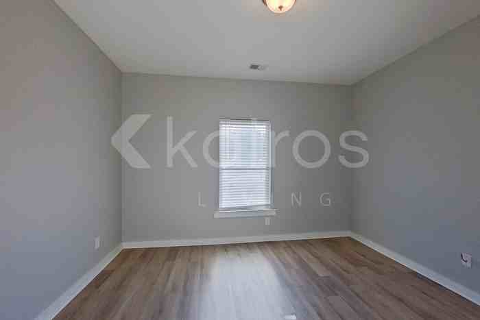 7071 Shadesbrook Cir - Photo 6 of 19