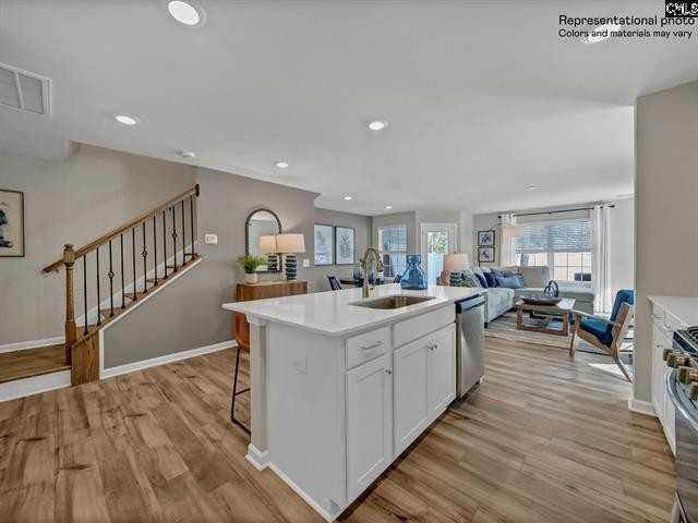 300 Pine Point Rd #B - Photo 7 of 24