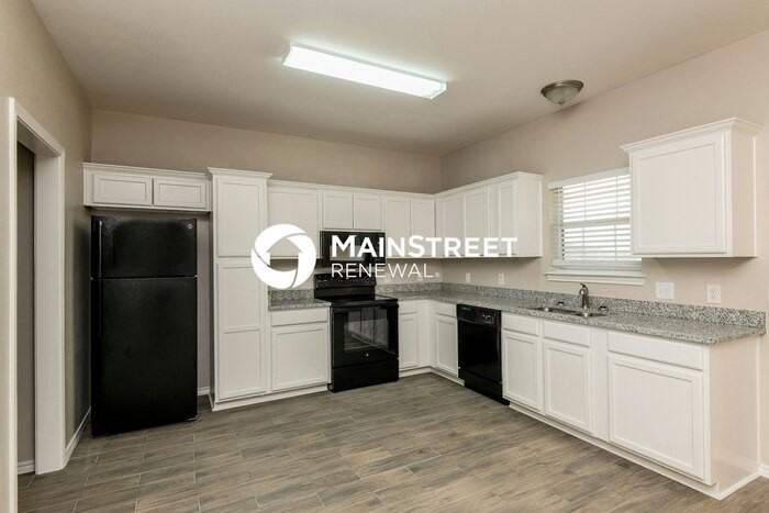 208 Ridgeway Blvd - Photo 6 of 17