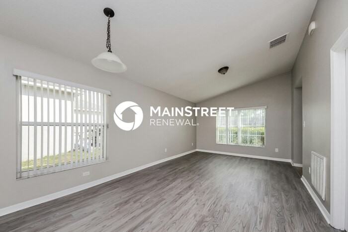 103 11th Ave - Photo 3 of 16