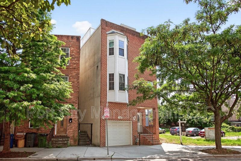 1125 Race St - Photo 2 of 44