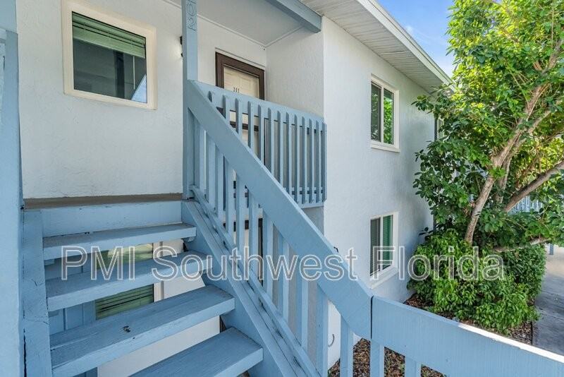 1670 Laurel St #202 - Photo 2 of 23