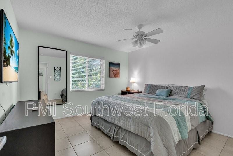 1670 Laurel St #202 - Photo 4 of 23