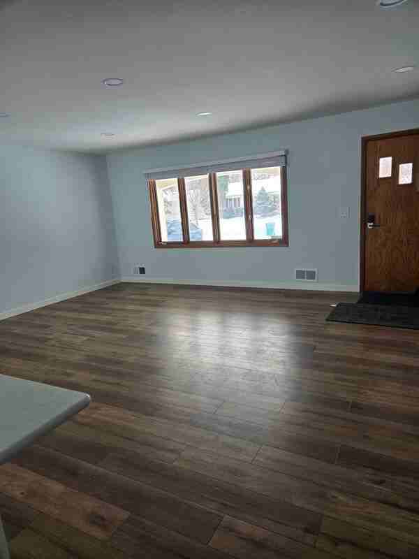 4656 Ensign Ave N - Photo 2 of 16