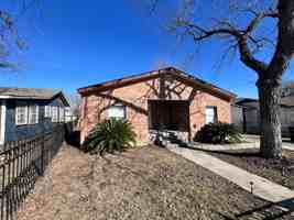 featured image of 807 E Southcross Blvd