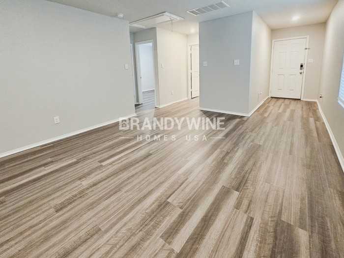 7018 Winding Shelf - Photo 6 of 43