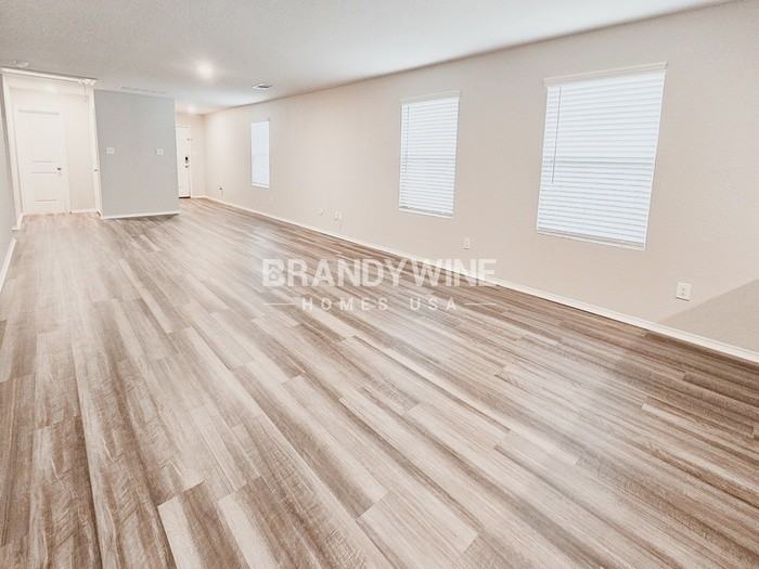 7018 Winding Shelf - Photo 7 of 43