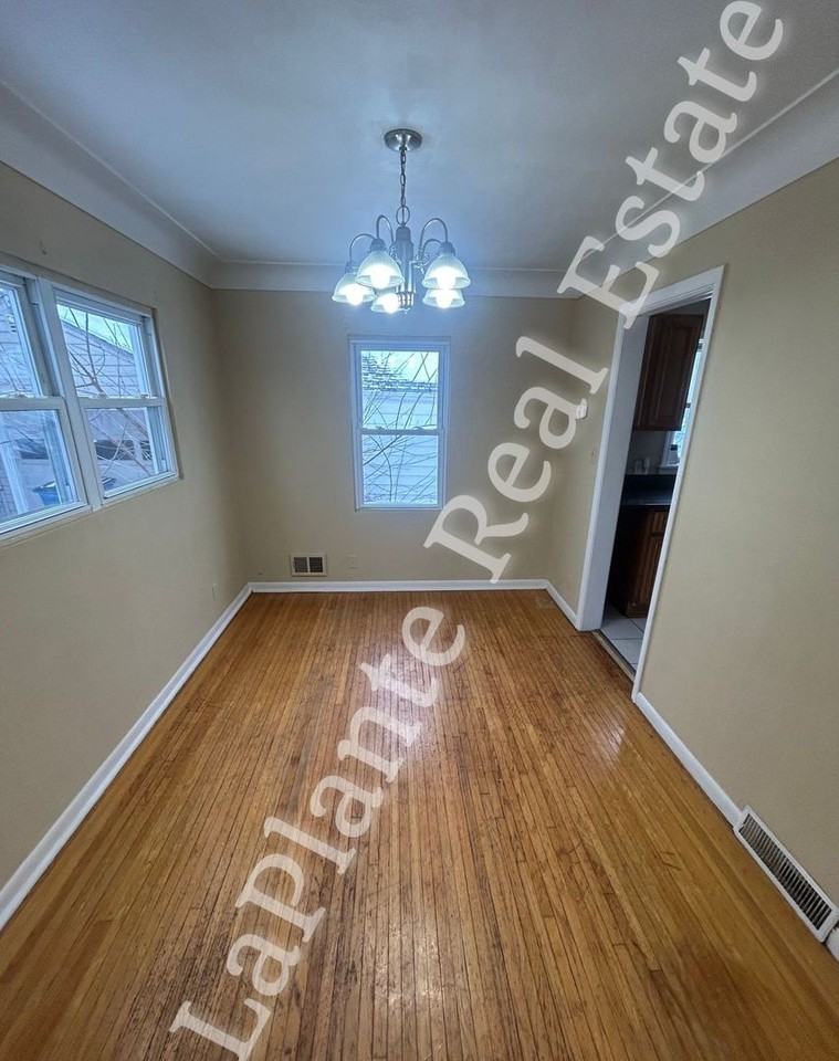 3802 Revere Dr - Photo 3 of 10