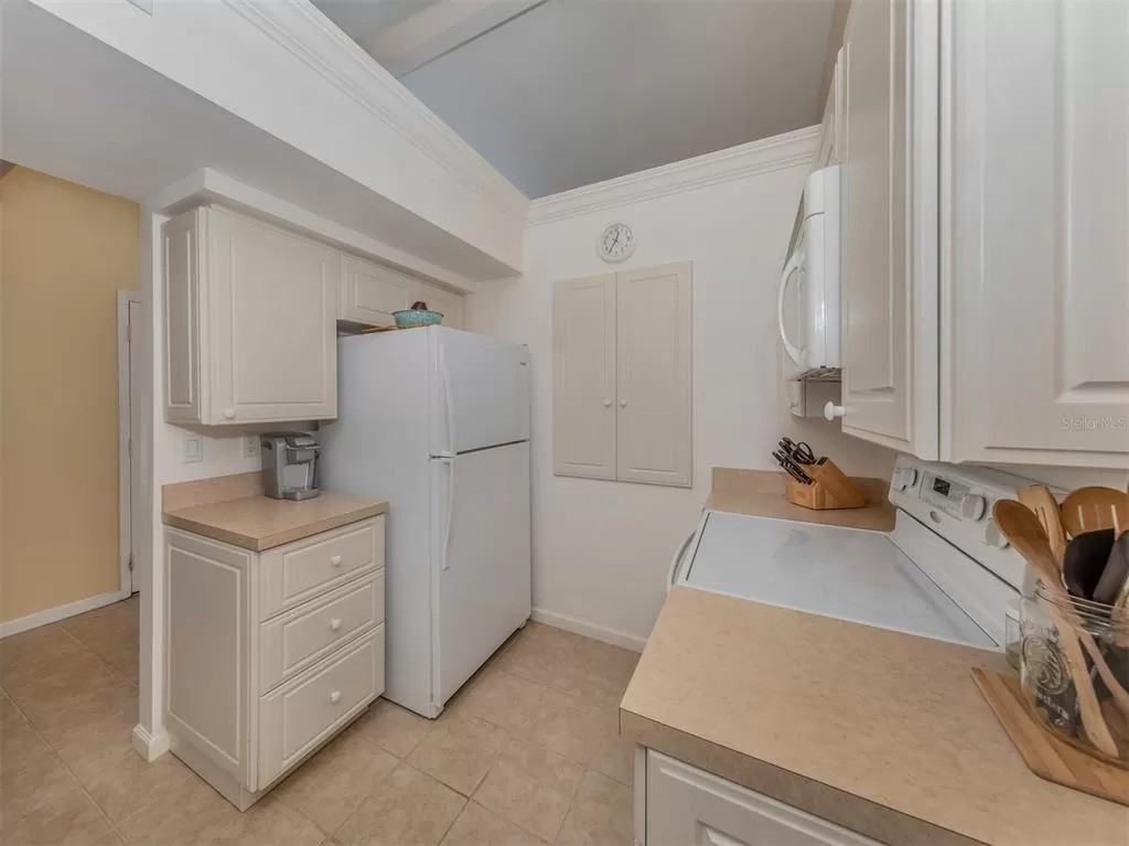 1585 Tarpon Center Dr #256SPI - Photo 7 of 27