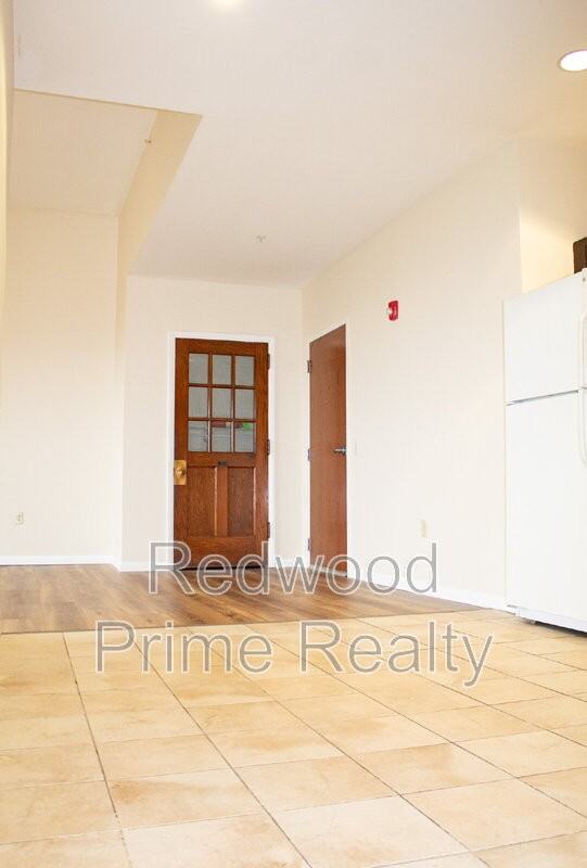 1318 19th Ave - Photo 5 of 27