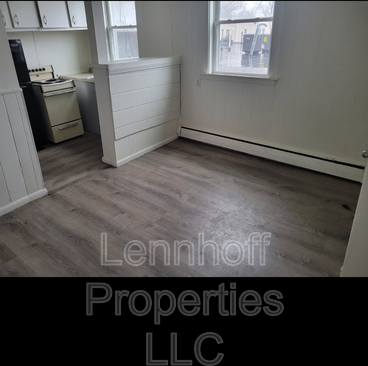 126 Union St - Photo 2 of 4
