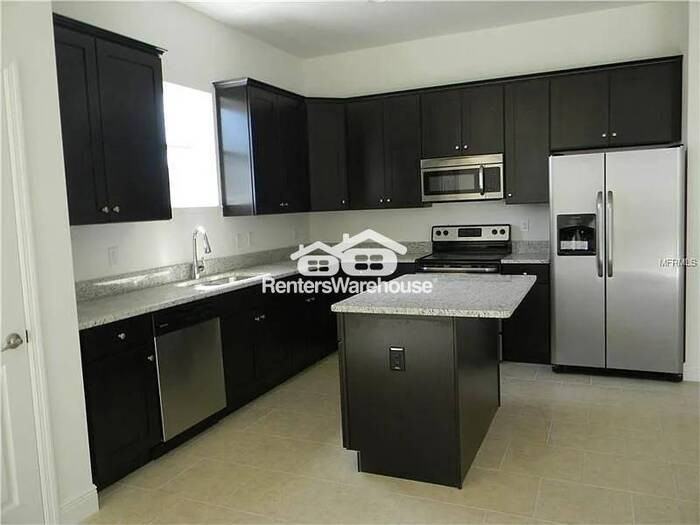 701 Armadillo Dr - Photo 2 of 11