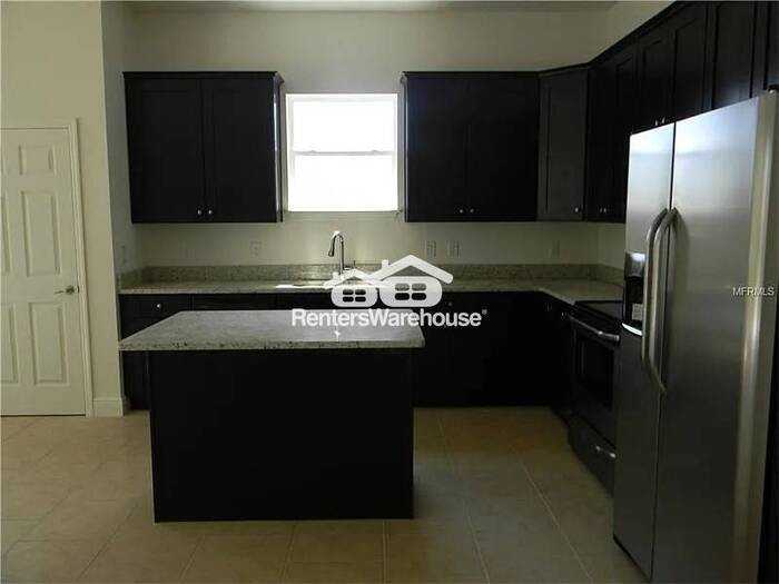 701 Armadillo Dr - Photo 3 of 11