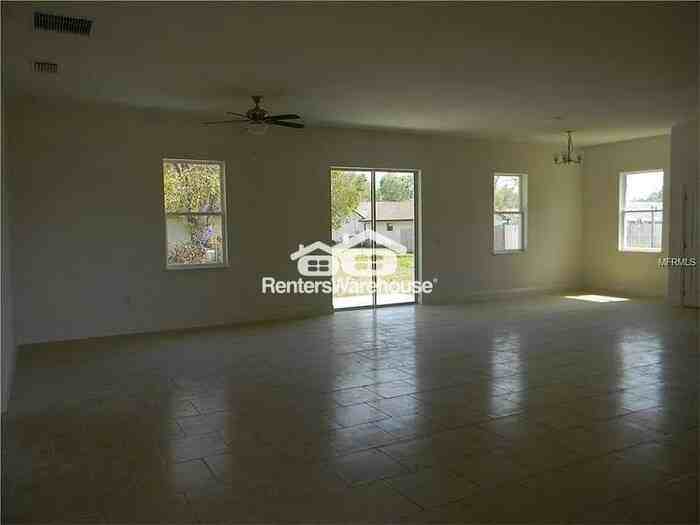 701 Armadillo Dr - Photo 5 of 11