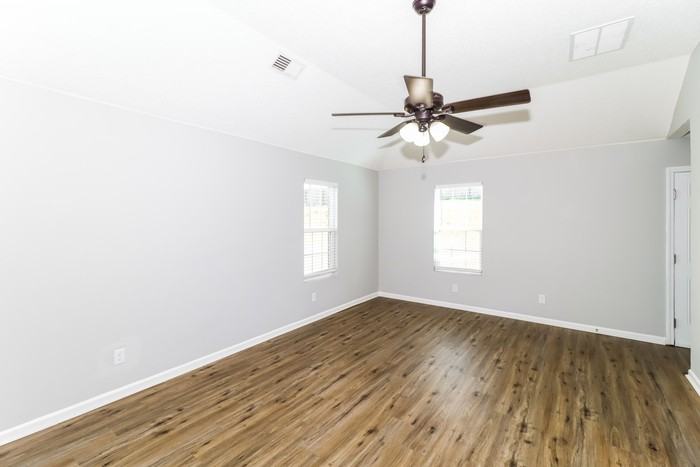 101 Switchgrass Cv - Photo 5 of 17