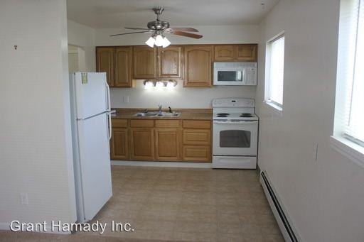 Roger Thomas - Photo 3 of 5