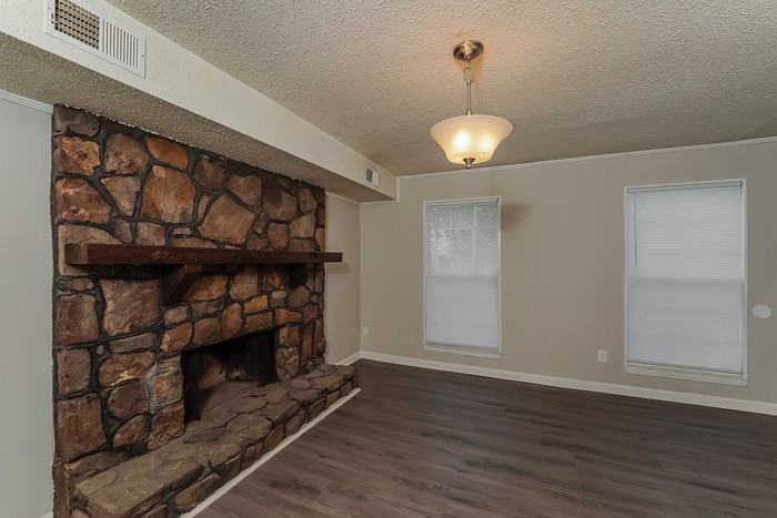 1855 Satterwhite St - Photo 3 of 10