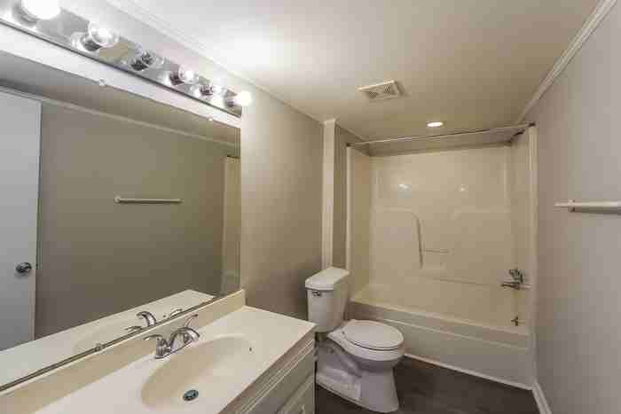 1855 Satterwhite St - Photo 6 of 10