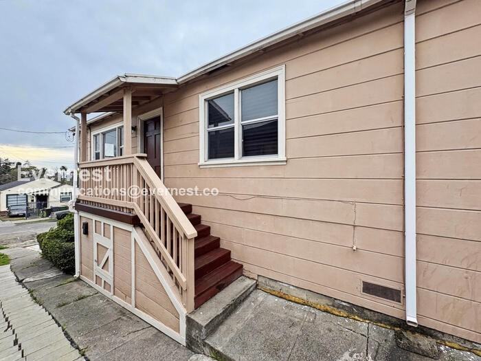 6618 Laird Ave - Photo 2 of 18