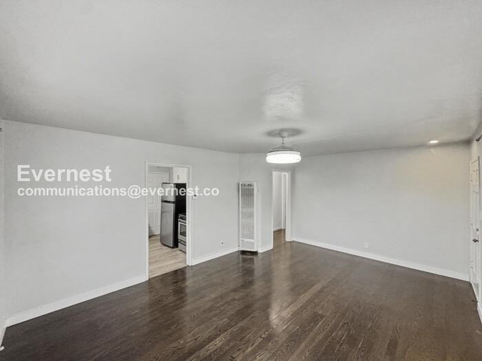 6618 Laird Ave - Photo 7 of 18