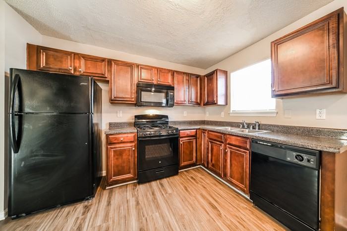 6887 Derby Ave - Photo 7 of 17