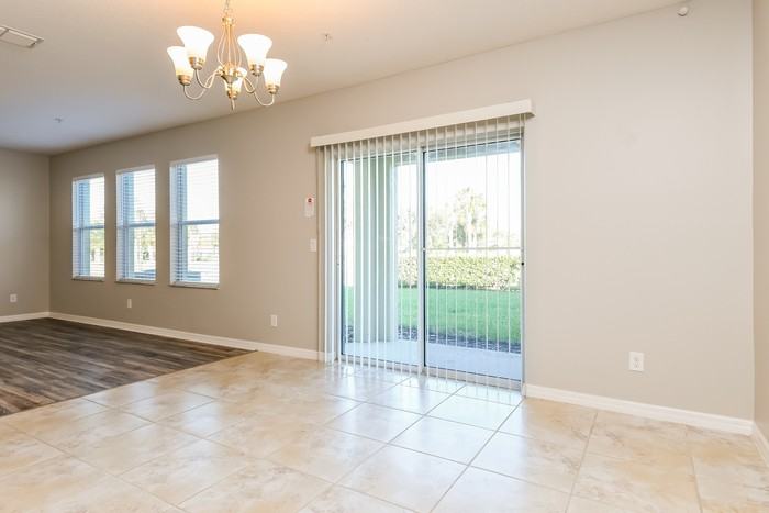 226 White Dogwood Ln - Photo 7 of 21