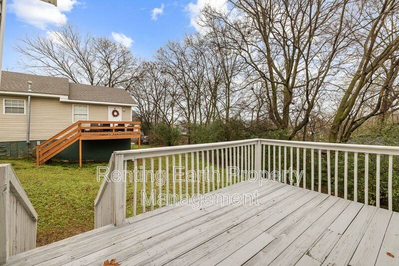 5722 Terrace Ave - Photo 7 of 19