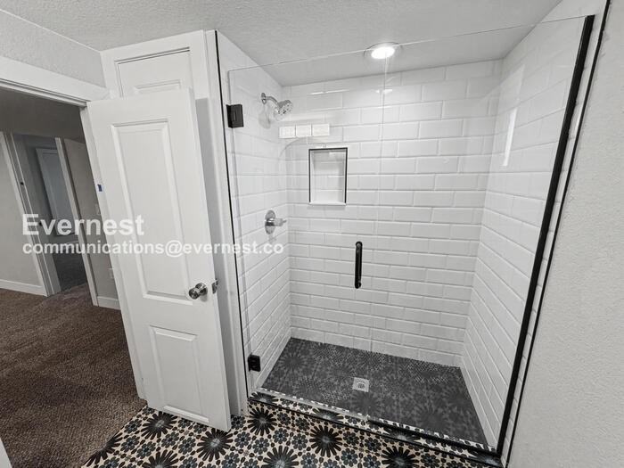 3875 S Bannock St - Photo 6 of 28