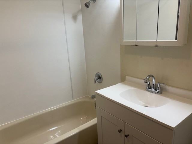 2326 Dearborn Ave #C - Photo 7 of 10