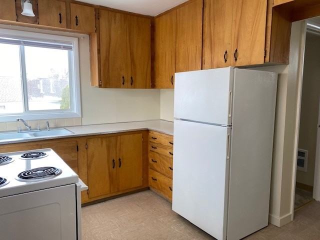 Cardinal Dr #2634 - Photo 3 of 19