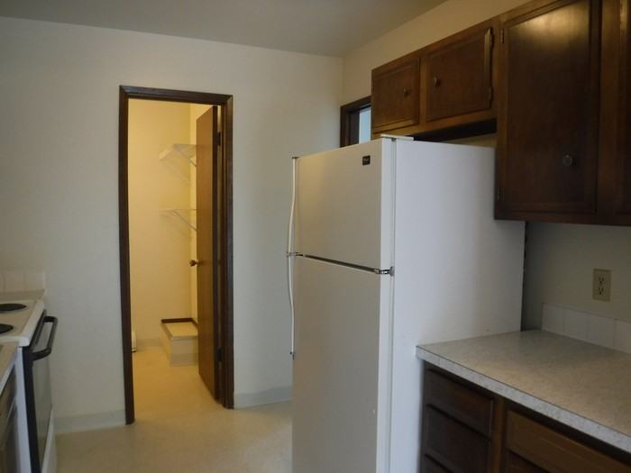 2213 Foothills Ct - Photo 7 of 24