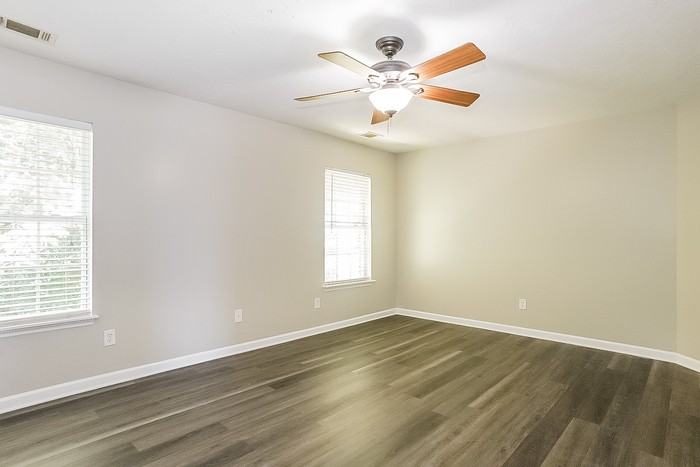 7572 Pleasantville Way - Photo 7 of 12