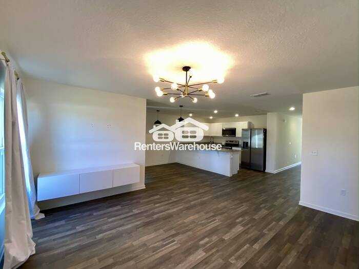 327 St Cloud Rd - Photo 4 of 15