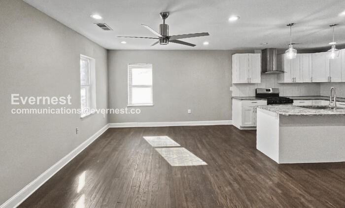 155 Rosser St Sw - Photo 4 of 22